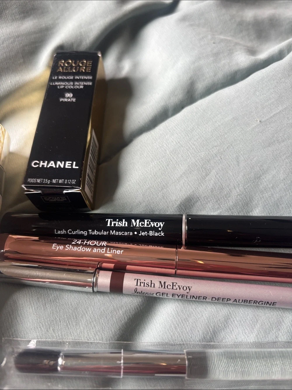 Trish McEvoy Makeup Kit with Chanel lipstick— new!